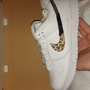 Nike Dunk Low SE women's size 5